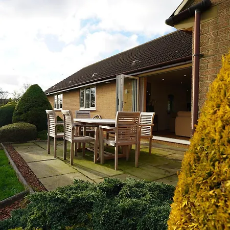 Holiday home Holly Edge *