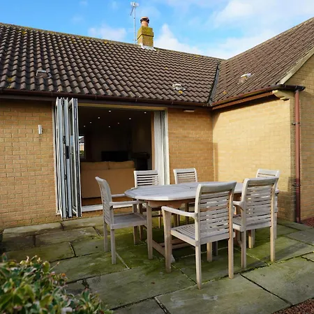 Holiday home Holly Edge