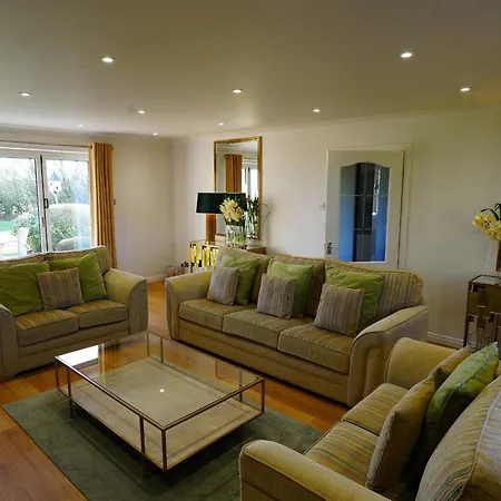 Holly Edge Дом отдыха *