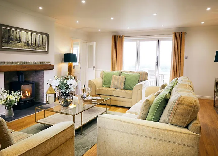 Дом отдыха Holly Edge *